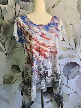 B.L.E.U. | USA Flag Print Short Sleeve Tunic Top in Red White Blue sz M
